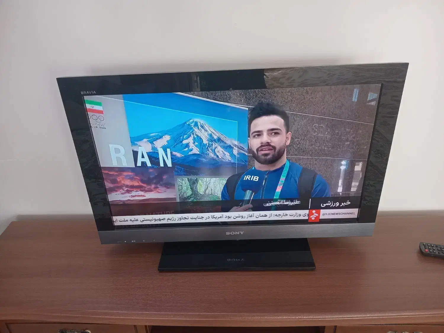 تلویزیون LCD سونی ۳۲ اینچ|تلویزیون و پروژکتور|قم, باغ کرباسی|دیوار