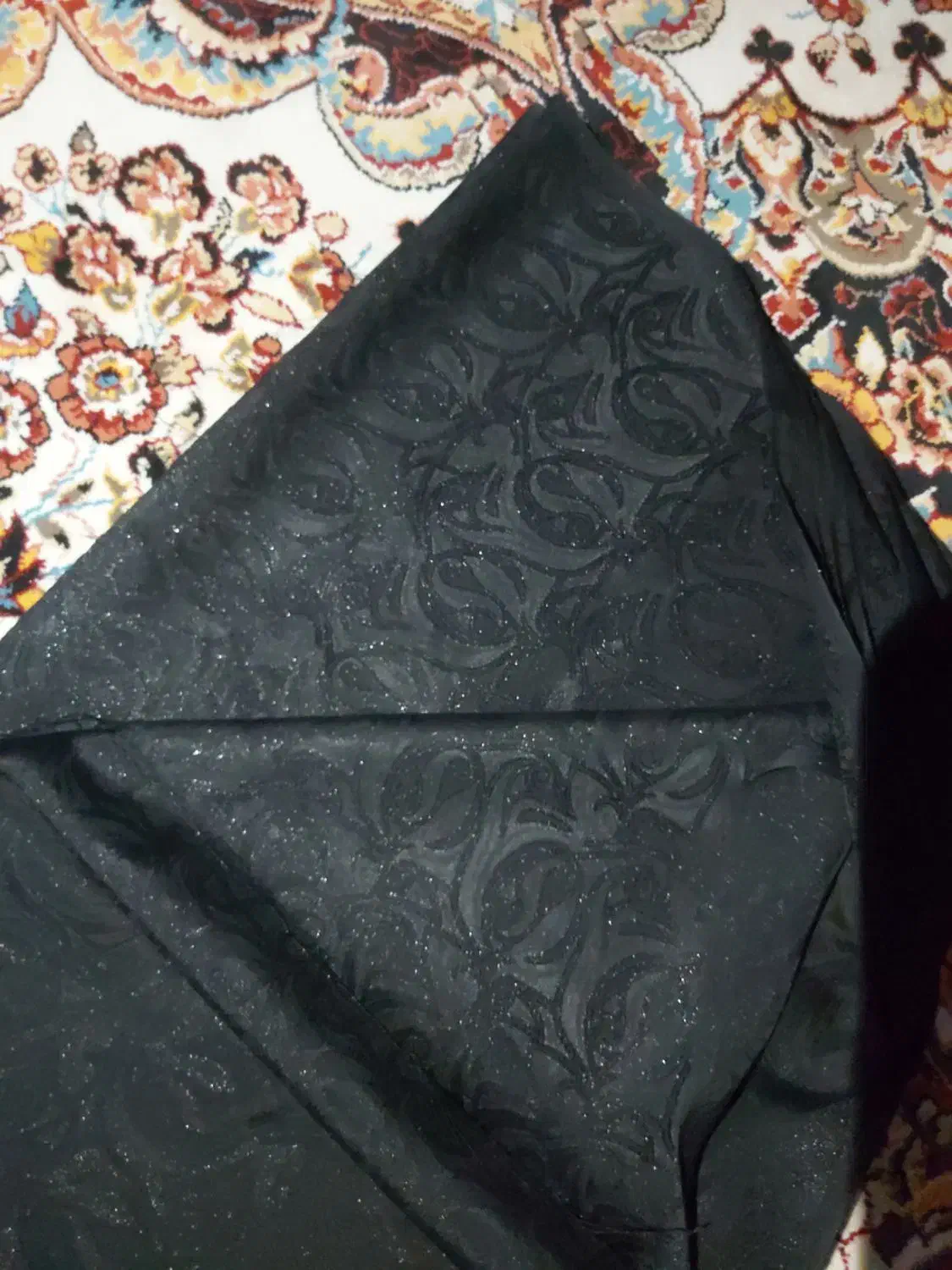 پارچه چادری برش نخورده|لباس|قم, شهر قائم|دیوار