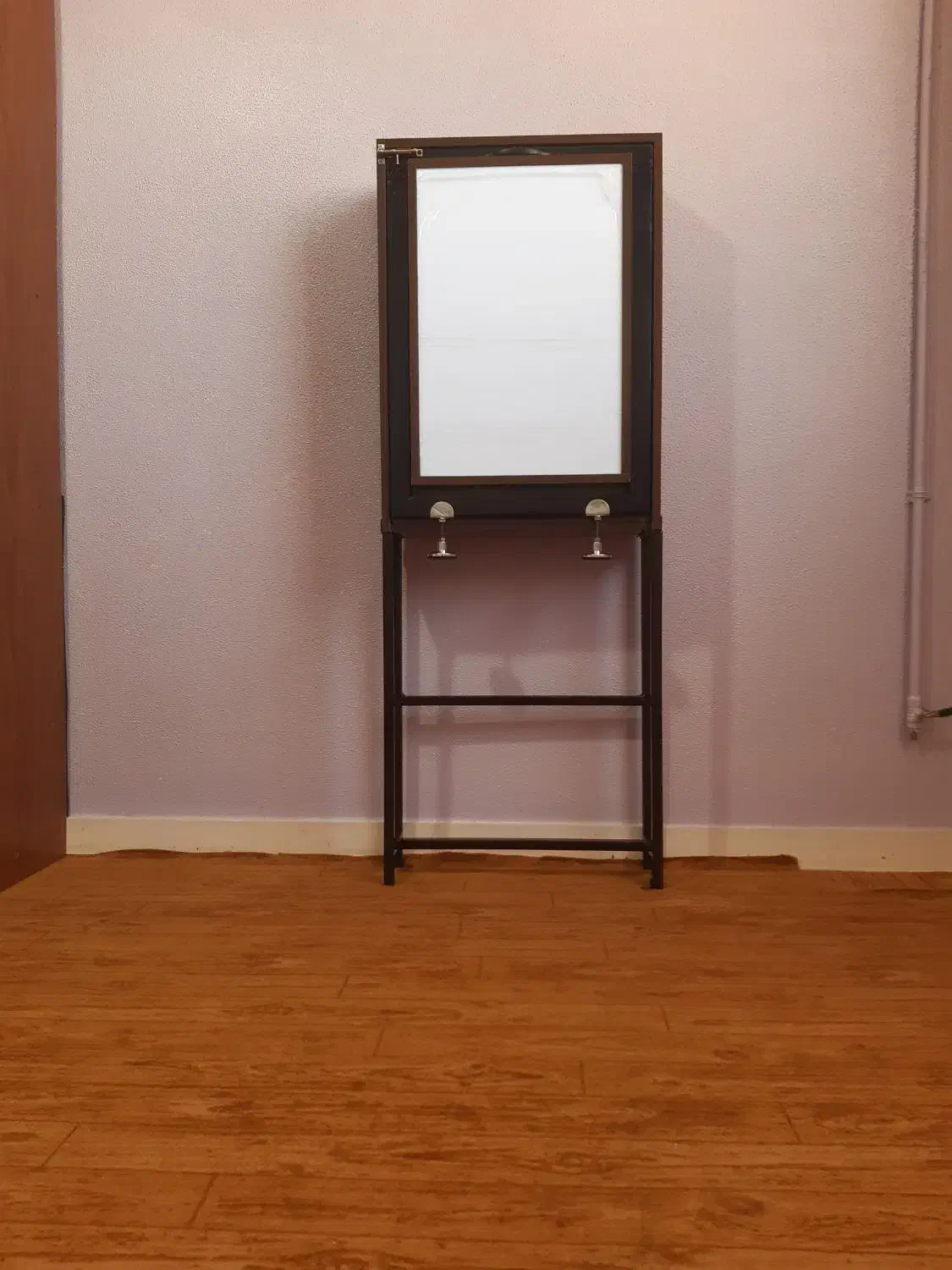 میز تا شو|میز و صندلی غذاخوری|شاهین‌شهر, عطار|دیوار