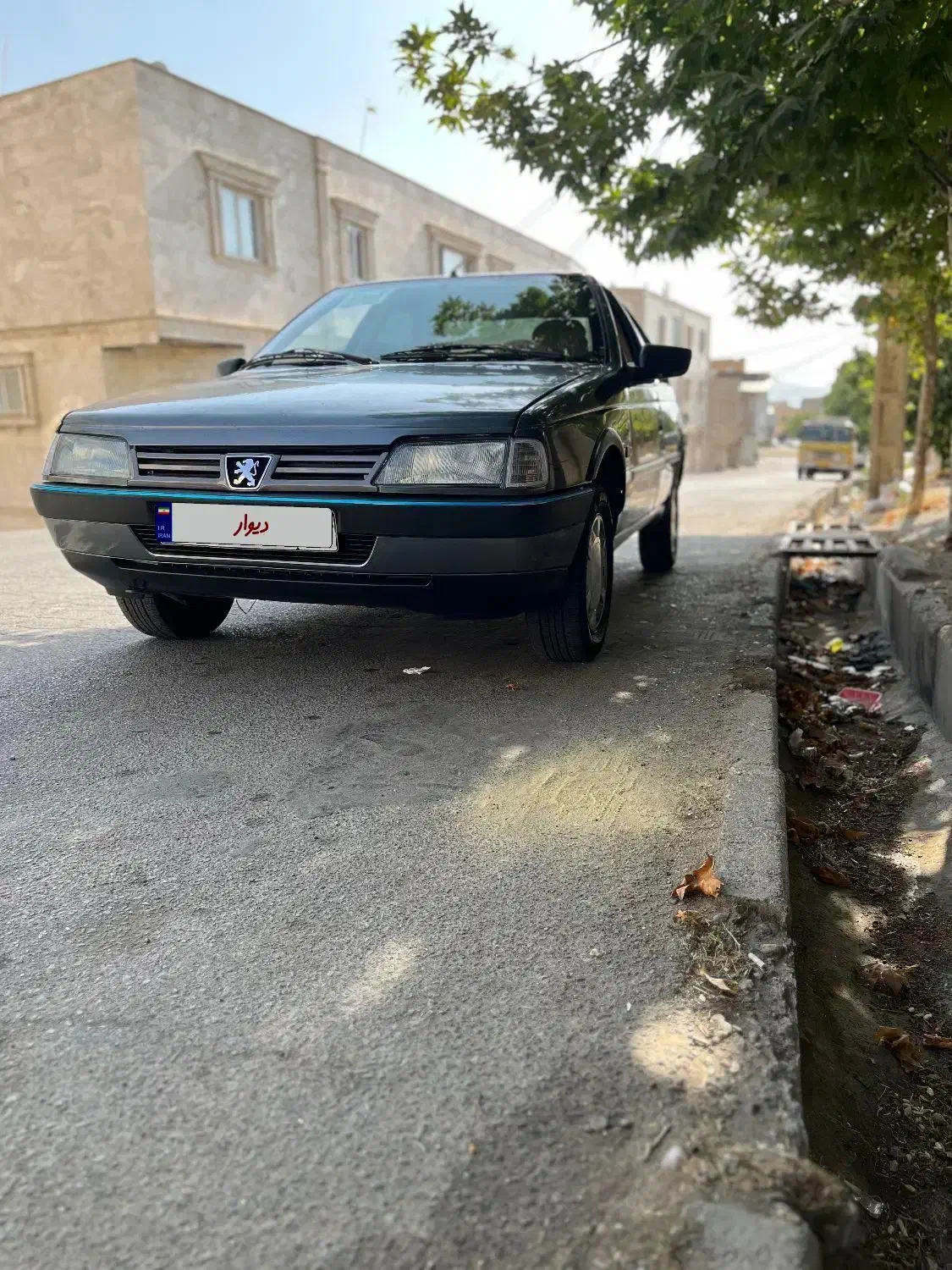 پژو ۴۰۵رنگ خاکستری متالیک|خودرو سواری و وانت|الیگودرز, |دیوار