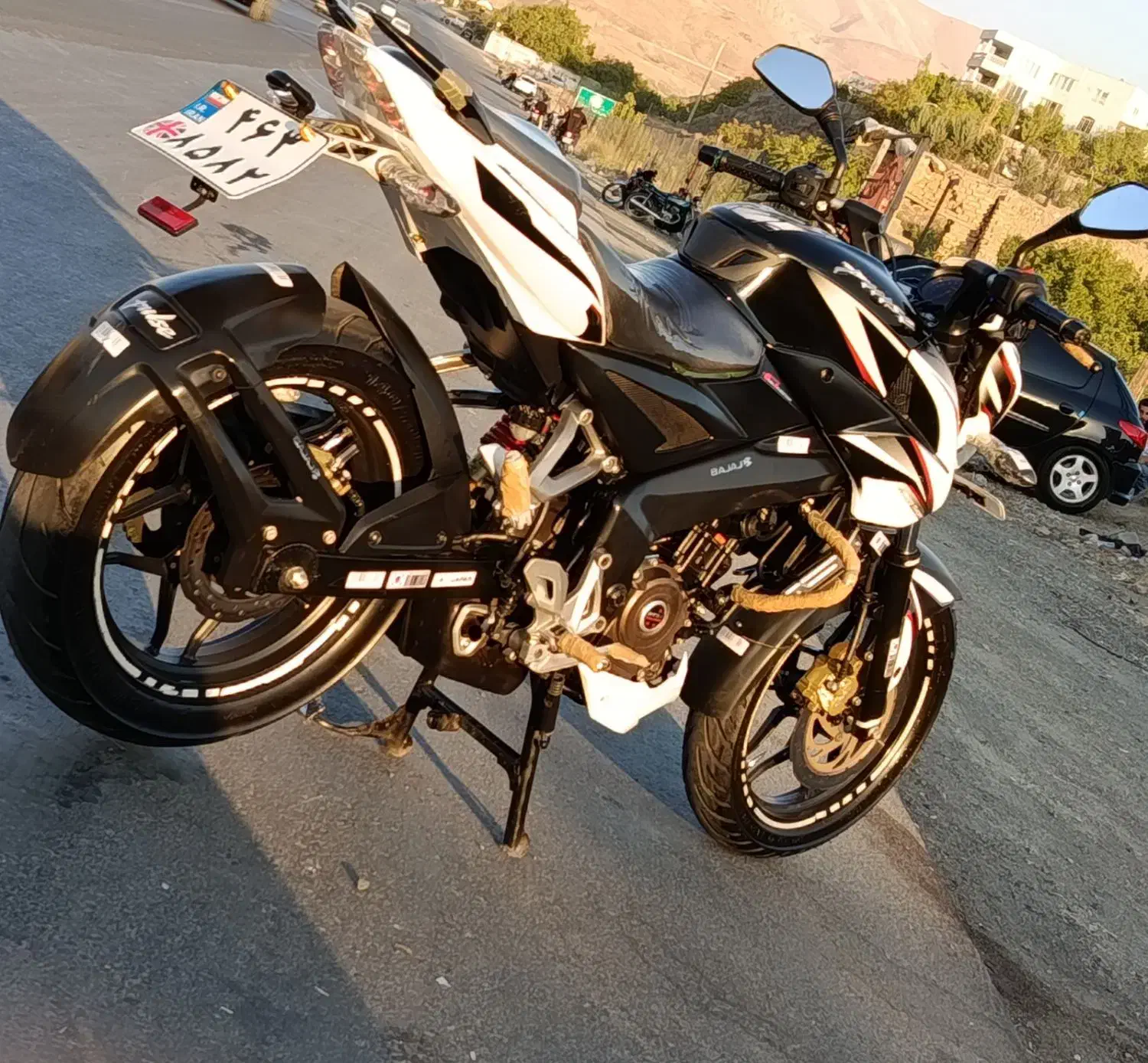 موتور ns 200|موتورسیکلت|سنندج, |دیوار