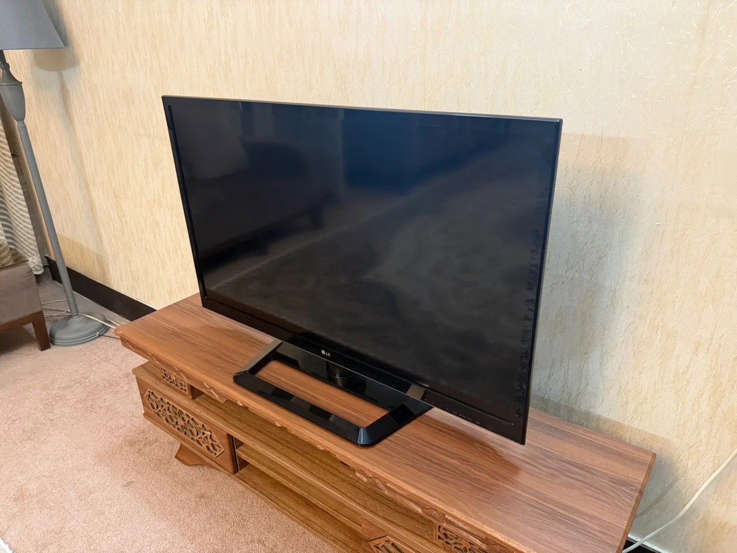 Led42 LG|تلویزیون و پروژکتور|اصفهان, ملاصدرا|دیوار