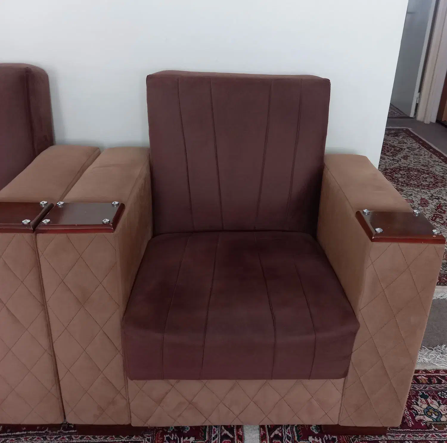 مبل ۸ نفره راحتی تخت شو در حد نو|مبلمان خانگی و میز عسلی|تبریز, |دیوار