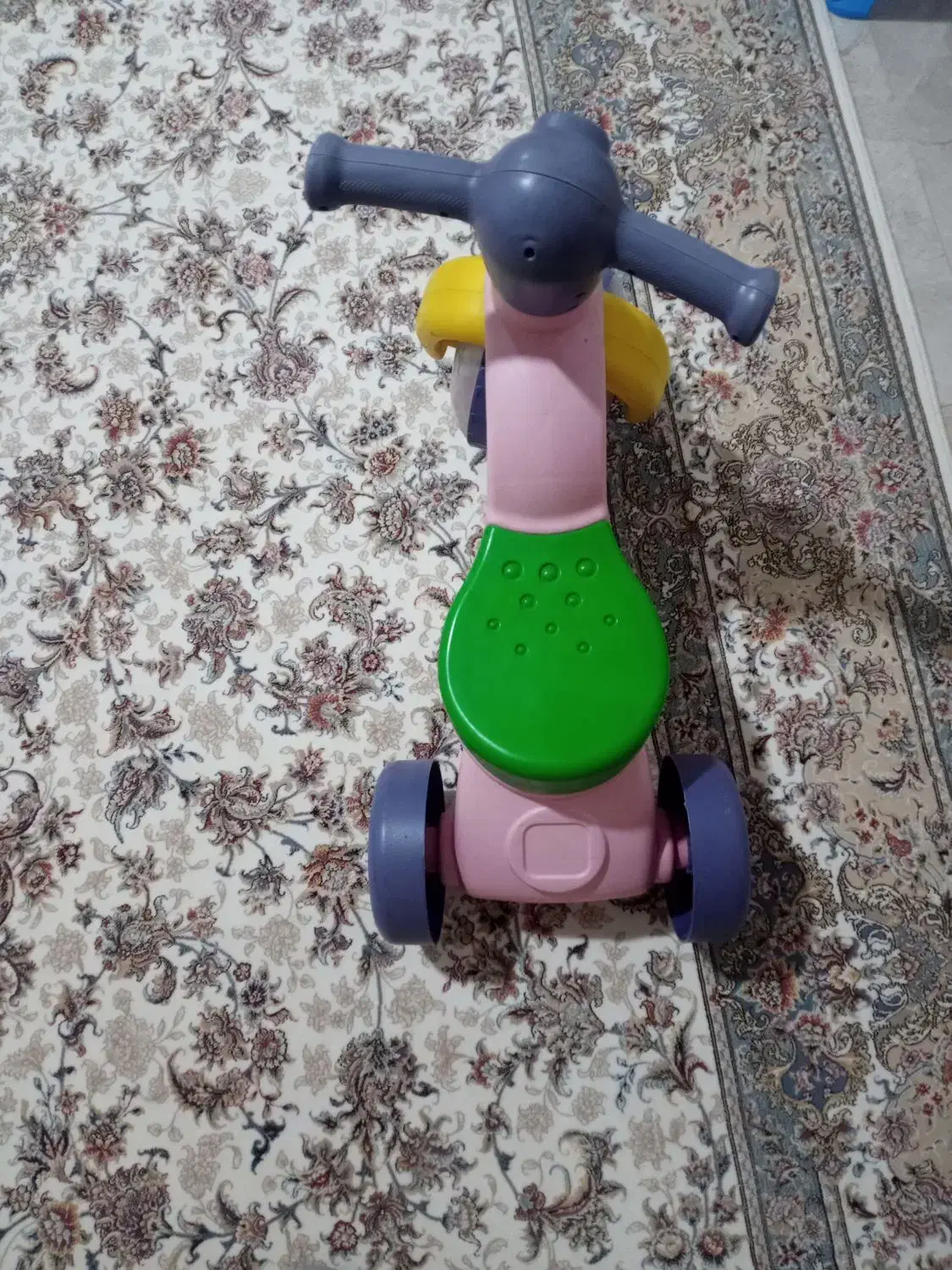 سه چرخ|اسباب‌بازی بچه|شاهرود, |دیوار