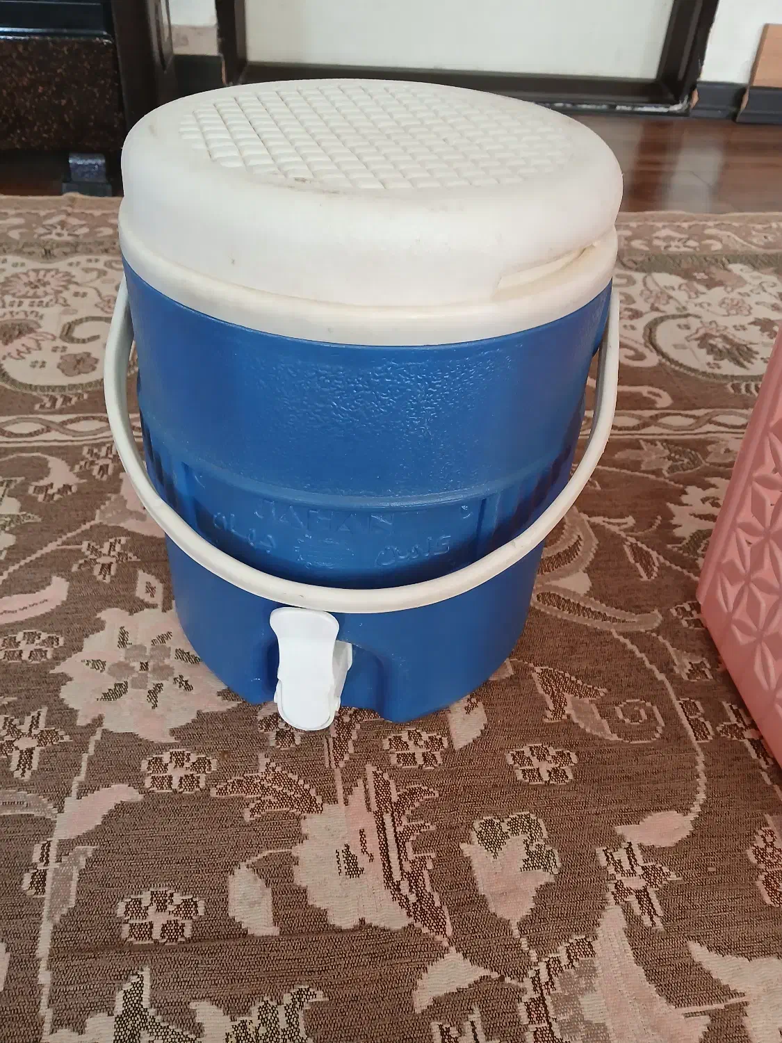 کلمن وسبد|ظروف سرو و پذیرایی|میانه, |دیوار