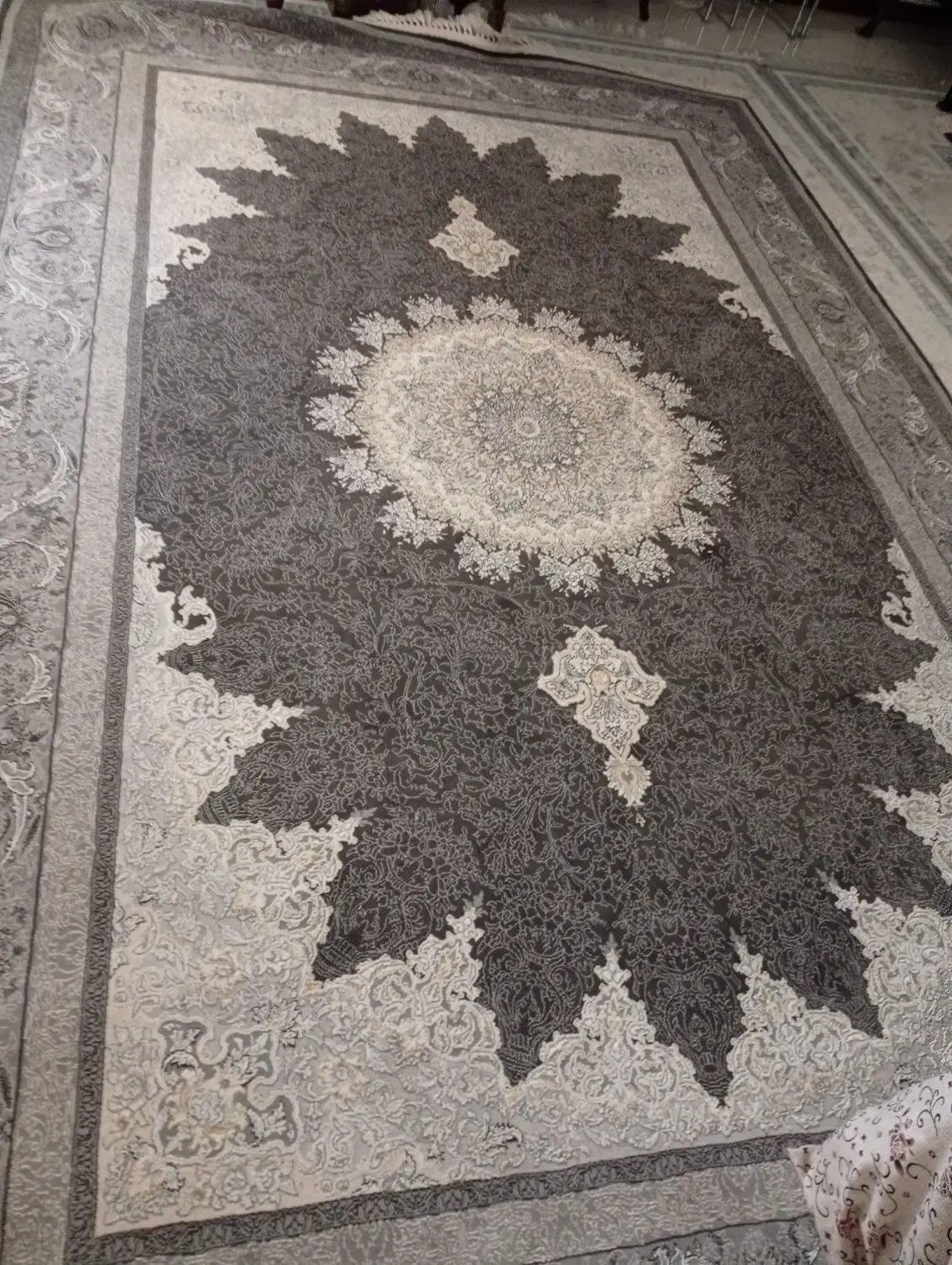 دو عدد فرش ۶متری|فرش|رودهن, |دیوار