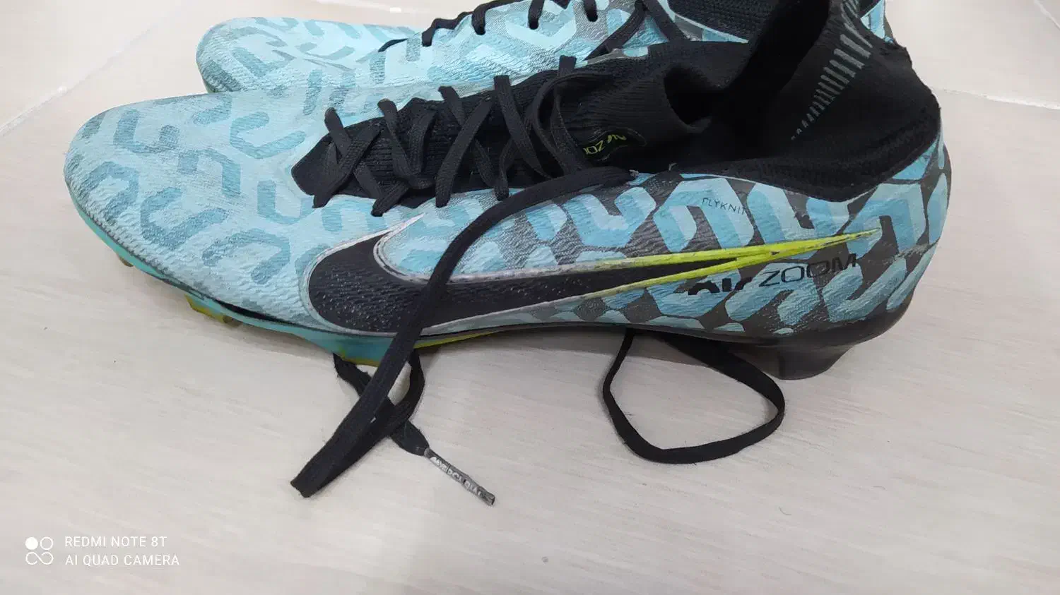 کفش فوتبال نایک ایرزوم|کیف، کفش، کمربند|هشتگرد, هشتگرد قدیم|دیوار