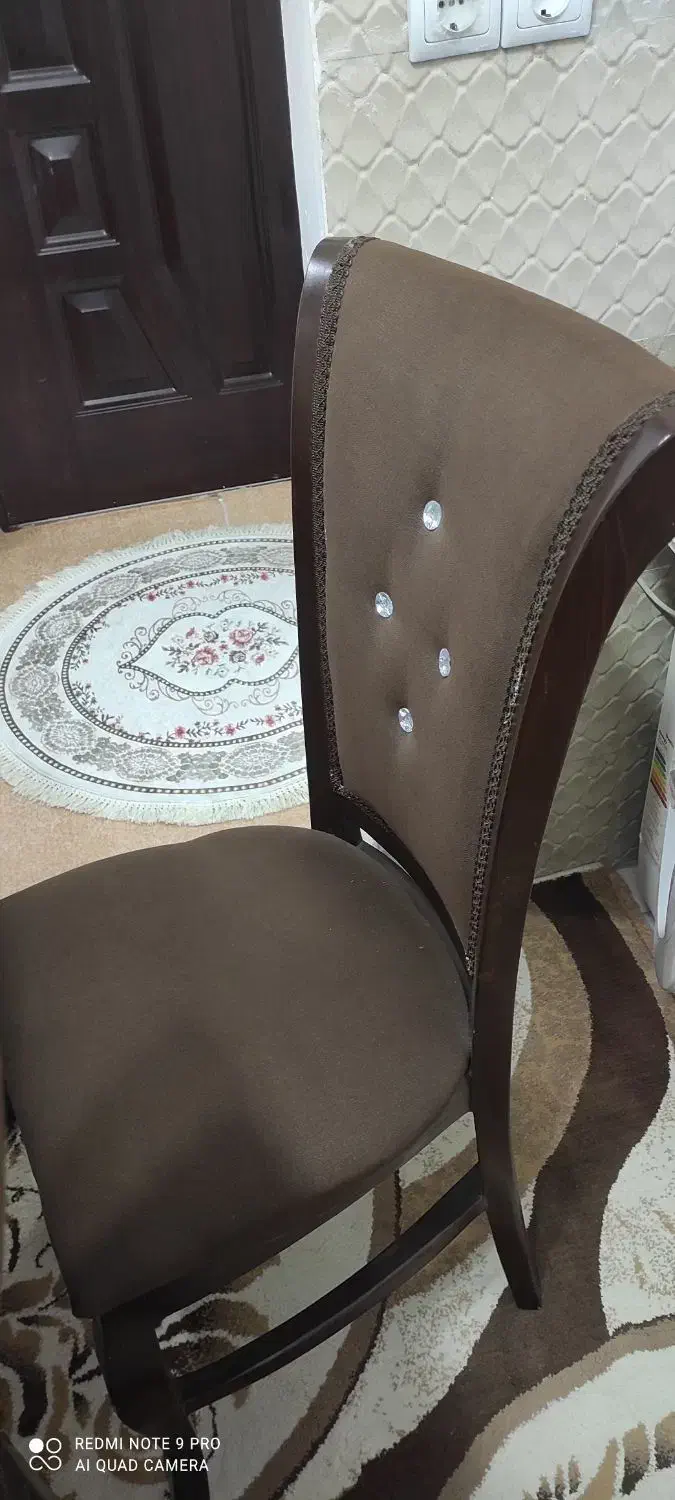 میز نهارخوری در حد نو|میز و صندلی غذاخوری|کلاچای, |دیوار