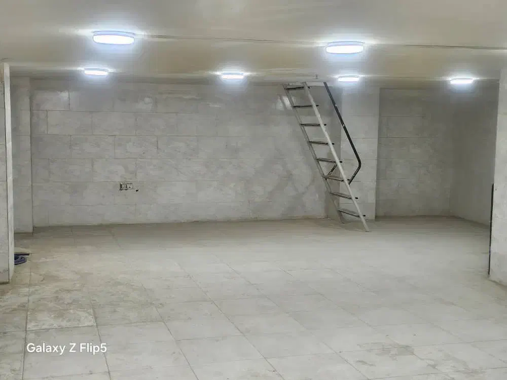 مغازه تجاری ۸۵ متر با۶۰ متر بالکن|اجارهٔ مغازه و غرفه|اصفهان, الهیه|دیوار