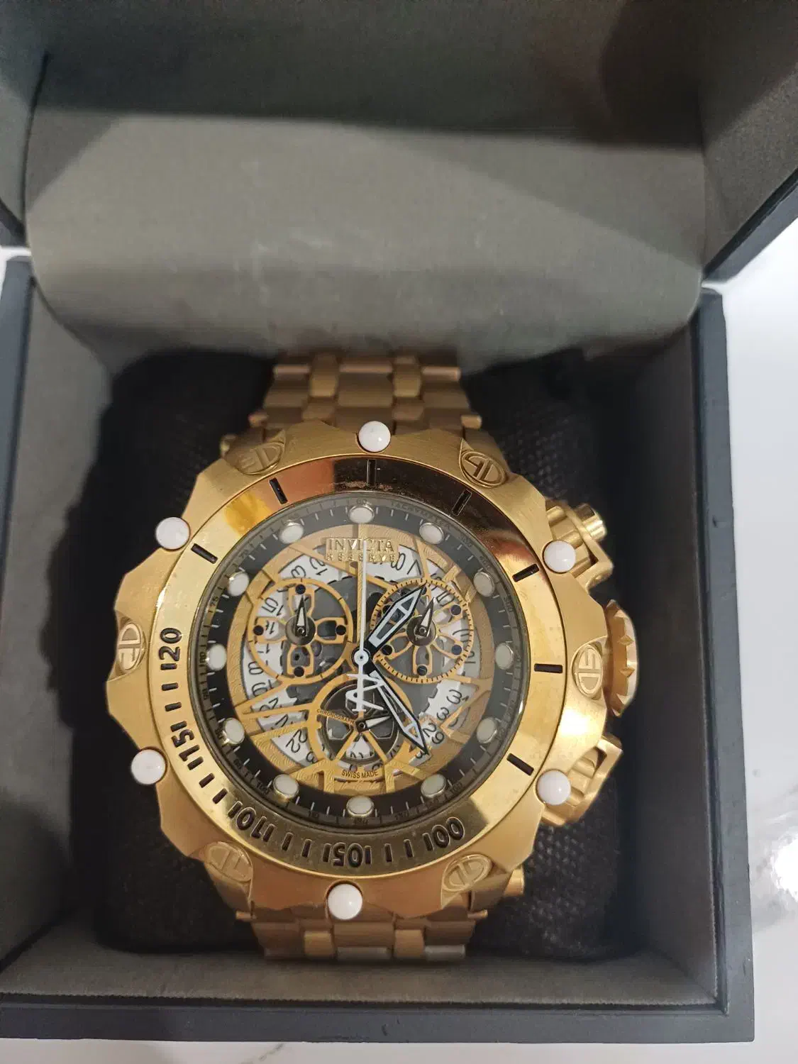 ساعت اینویکتا|ساعت|کرج, کارخانه قند|دیوار