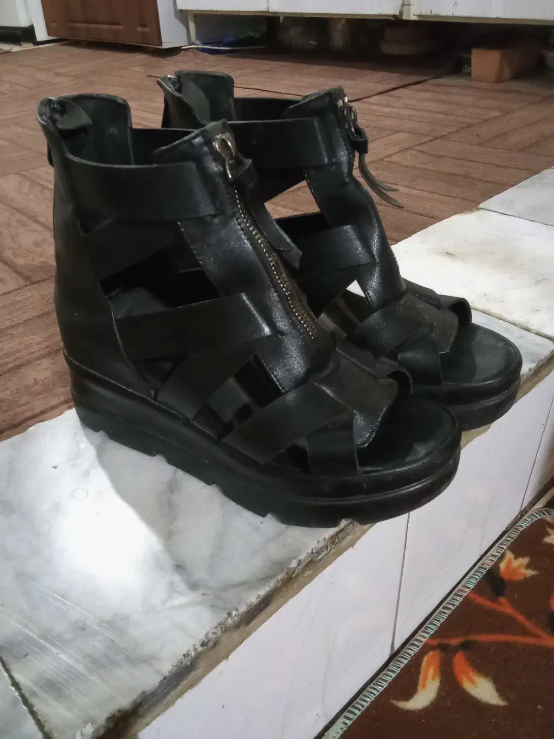 کفش زنانه سایز ۳۹|کیف، کفش، کمربند|چهارباغ, |دیوار