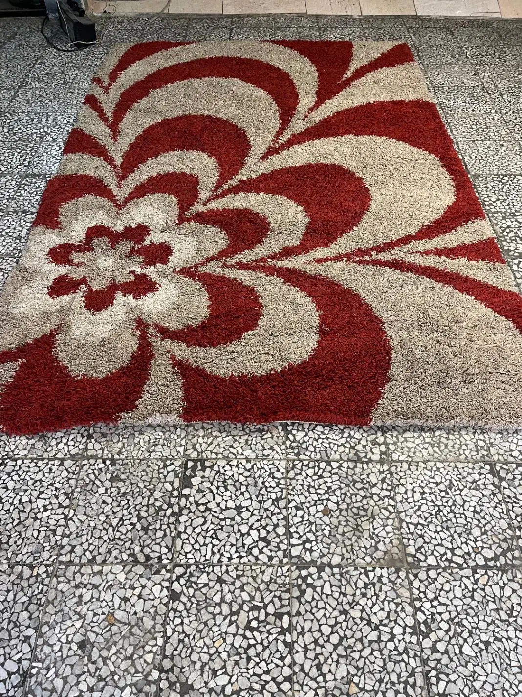 2عدد فرش شگی در حد نو|فرش|هشتگرد, شهرک بعثت|دیوار