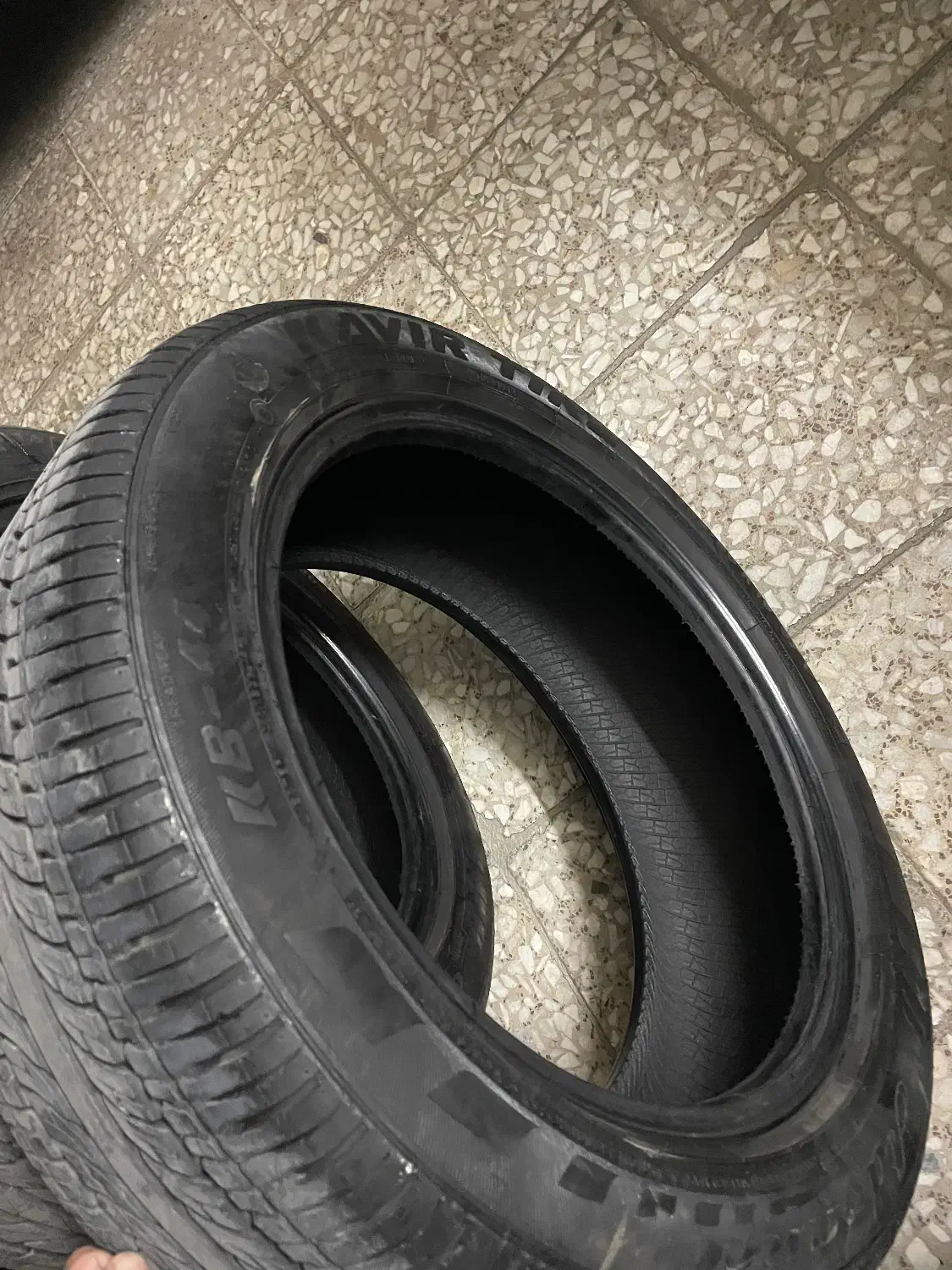 لاستیک|قطعات یدکی و لوازم جانبی|اصفهان, جلفا|دیوار