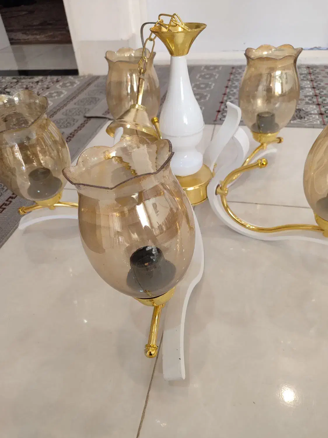 لوستر|لوستر و چراغ آویز|تربتحیدریه, شهرک ولیعصر|دیوار