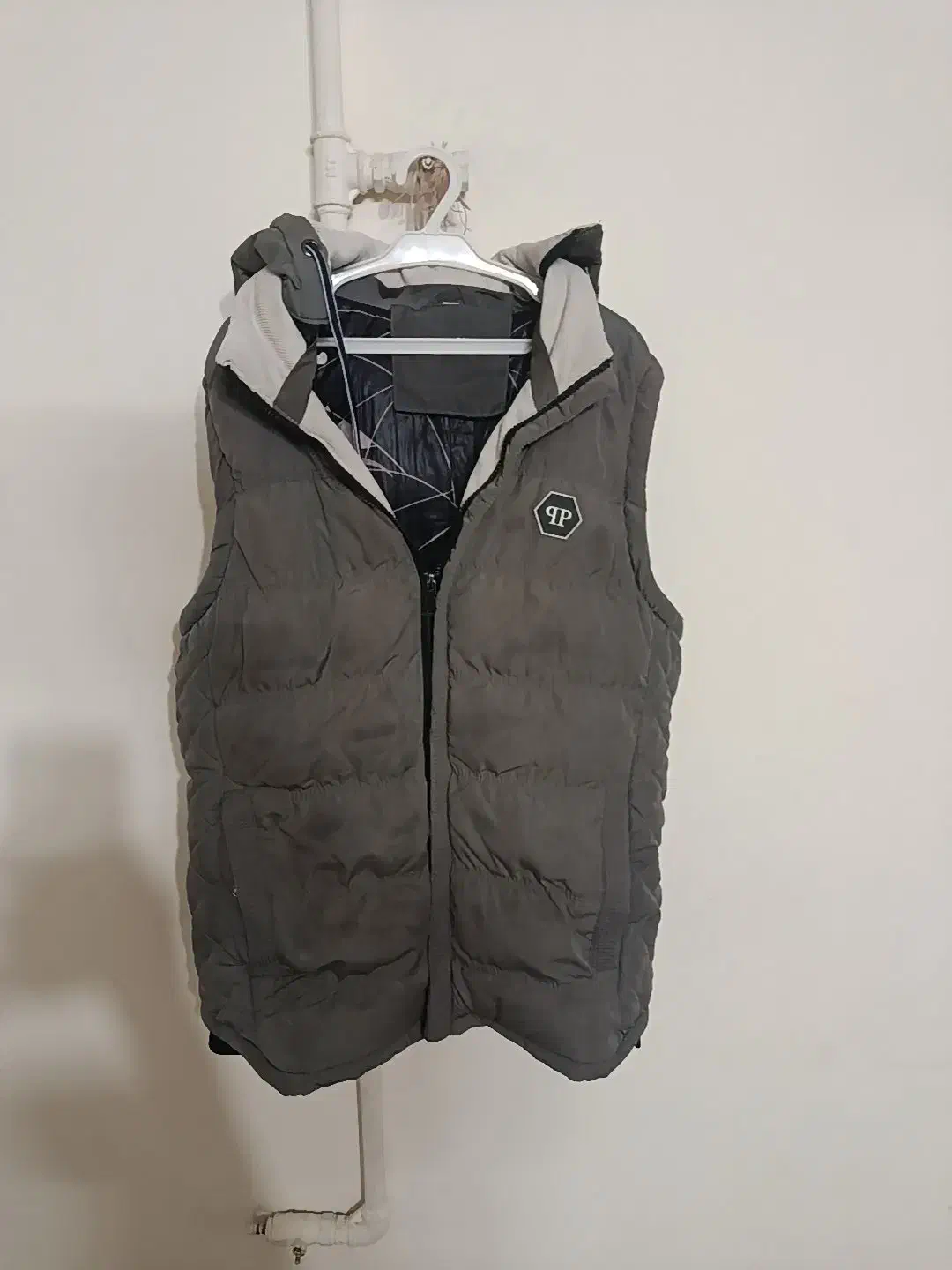 پافر|لباس|شیراز, لشکری‎|دیوار