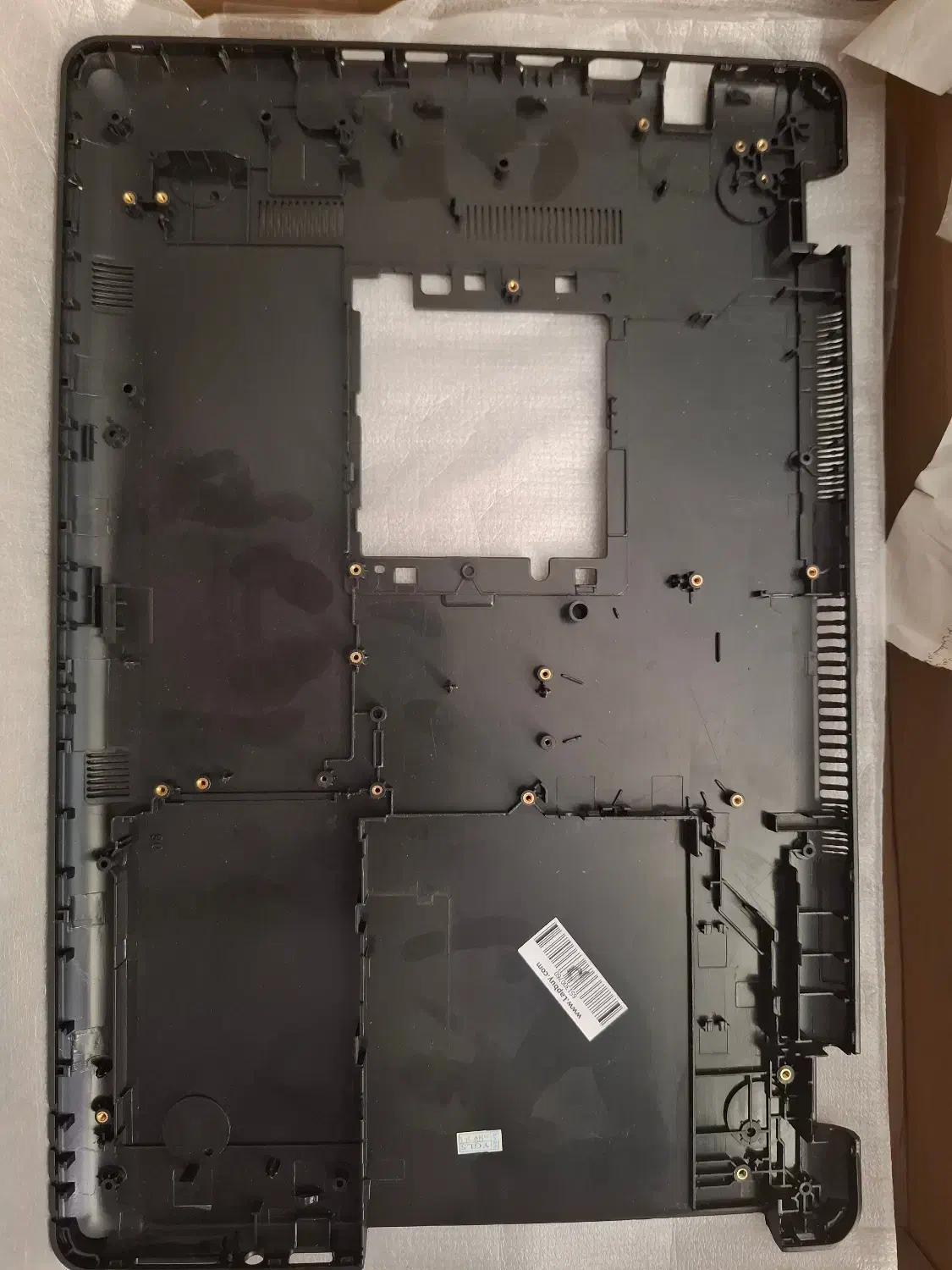 قاب کف لپ‌تاپ ایسوس R542U|قطعات و لوازم جانبی رایانه|اصفهان, سپاهان‌شهر|دیوار