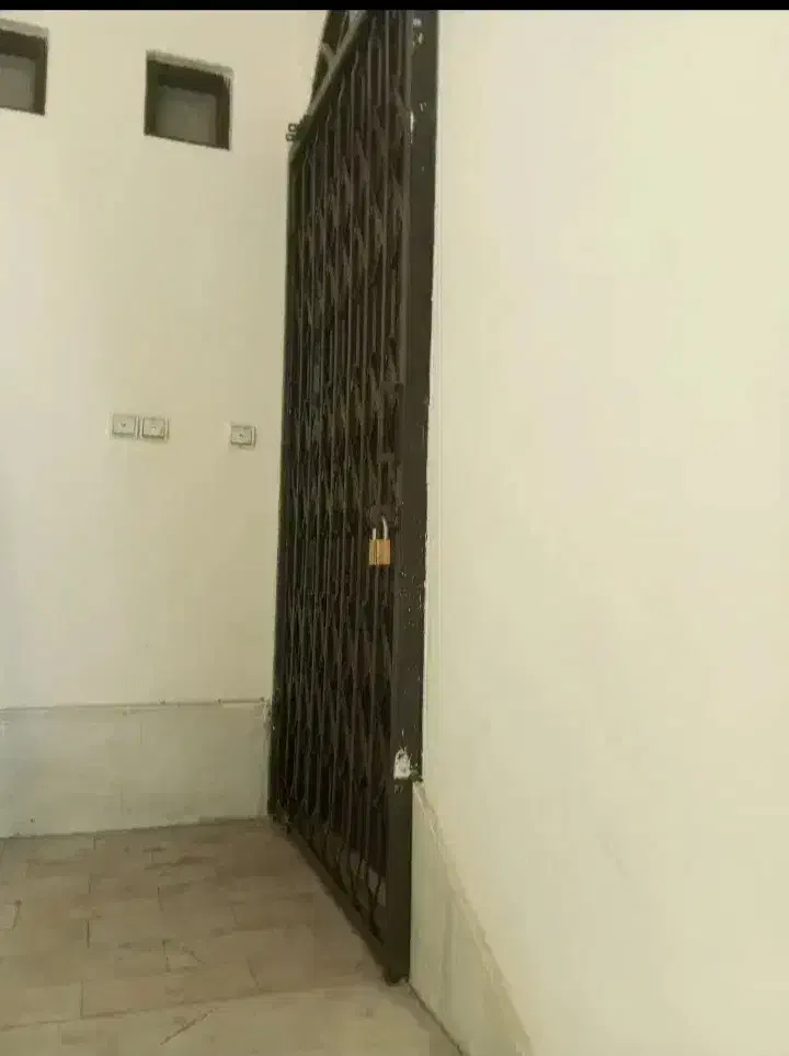 96 متر، ظفر ، عطاری مقدم ، تکواحدی