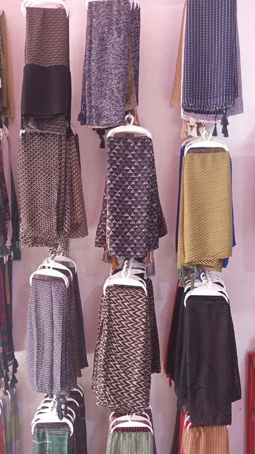 انواع شال پائیزی جدید رسیدقیمت فقط ۱۲۸هزار تومان|لباس|تربتحیدریه, فردوسی جنوبی|دیوار