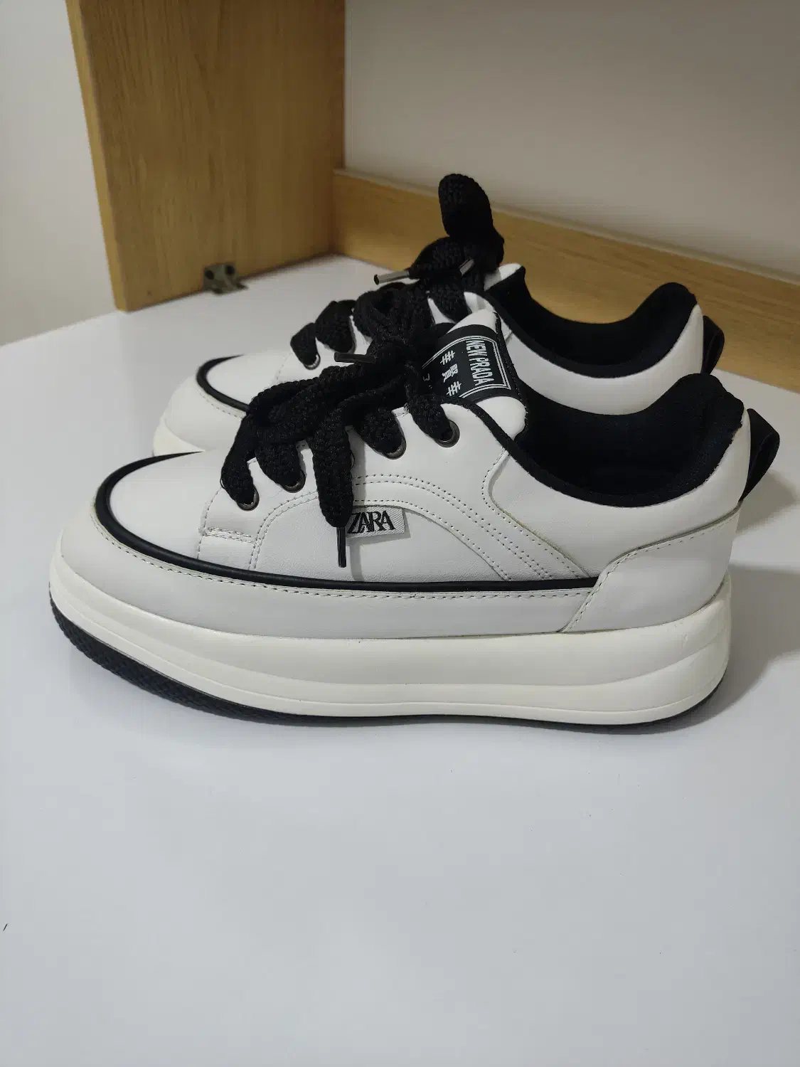 کفش اسپرت دخترانه،سایز ۴۰|کیف، کفش، کمربند|نورآباد ممسنی, |دیوار