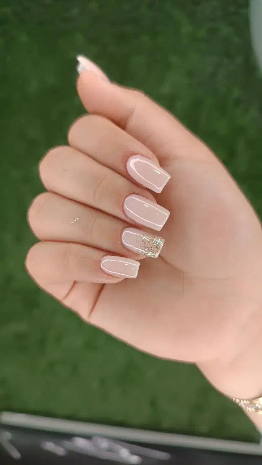 کاشت ناخن با تخفیف پاییزی|خدمات آرایشگری و زیبایی|تربت جام, جامی|دیوار