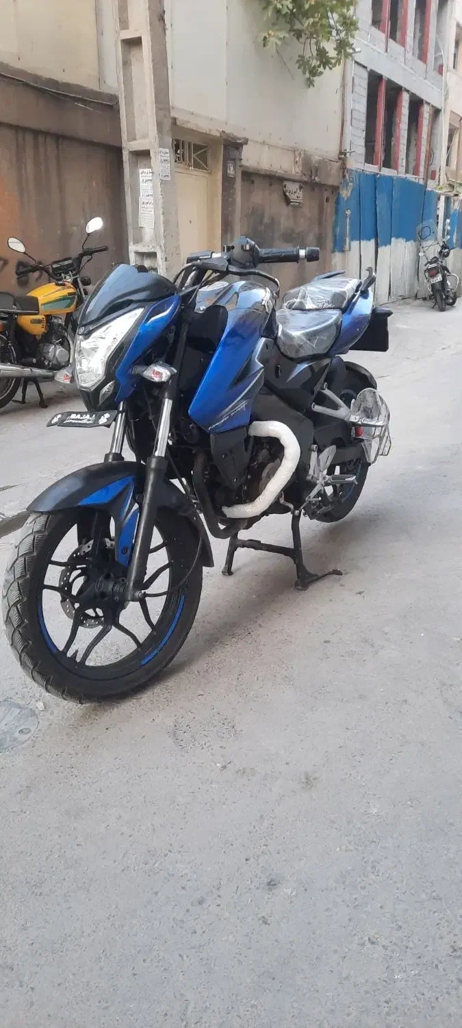 باجاج پالس ان اس ns 150 آبی مشکی مدل ۱۳۹۵|موتورسیکلت|تهران, نظامآباد|دیوار