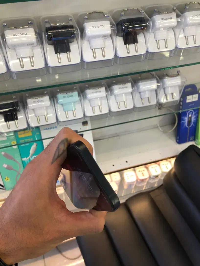 iphone 13 به بهی|موبایل|اصفهان, خانه اصفهان|دیوار