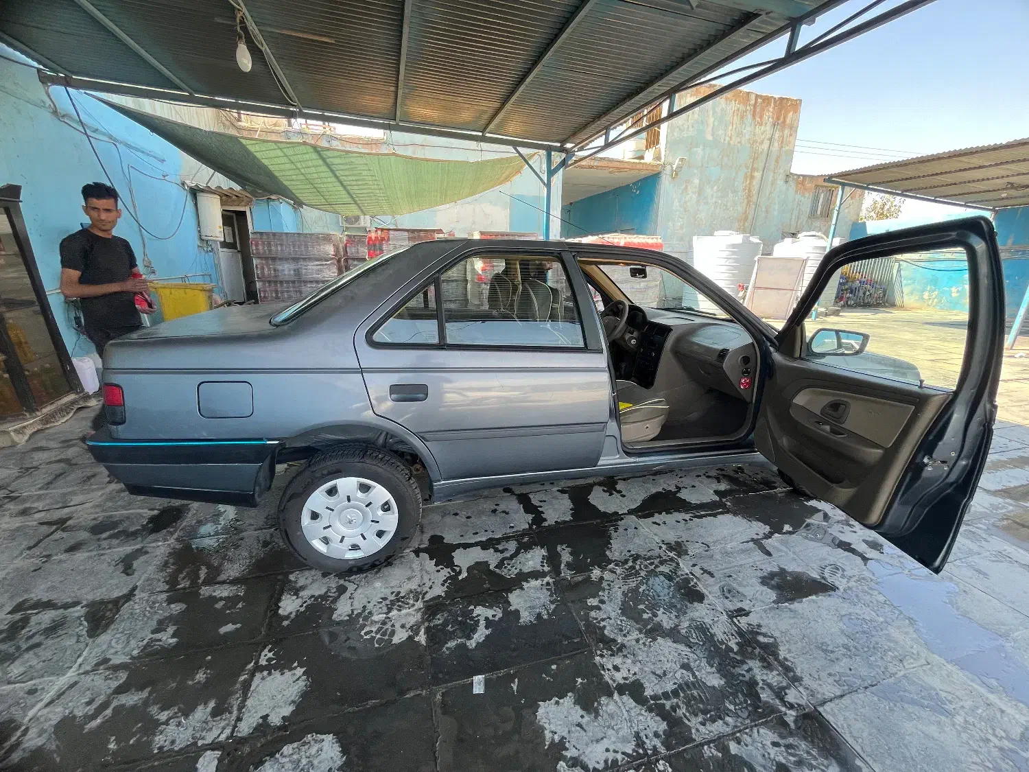 پژو۴۰۵ مدل۹۸ glx|خودرو سواری و وانت|اصفهان, هزارجریب|دیوار