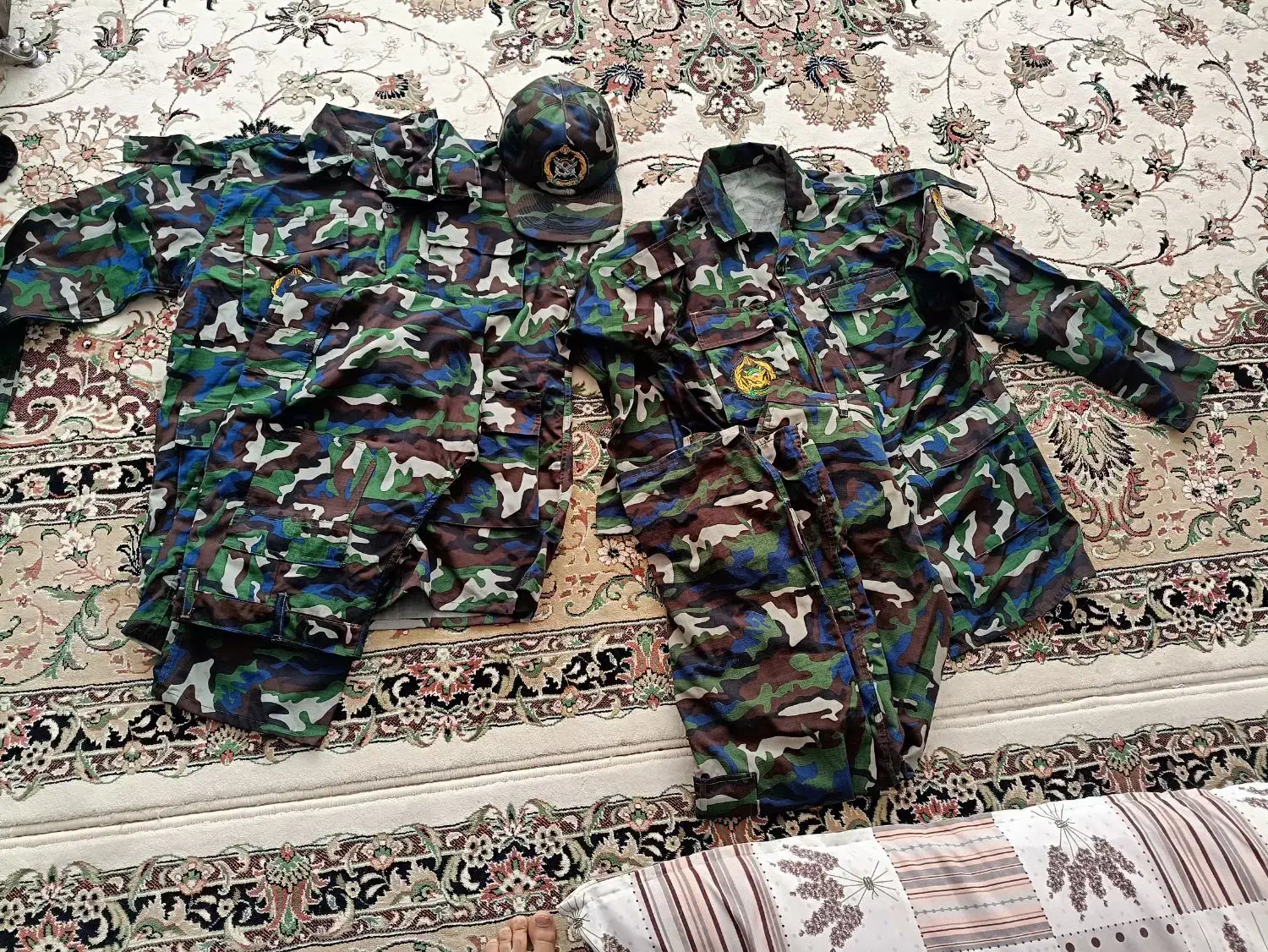 لباس خدمت|لباس|نیشابور, شهرک رسولی|دیوار