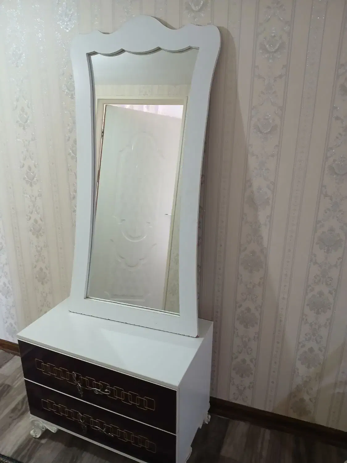 آیینه و کشو|آینه|ملارد, |دیوار