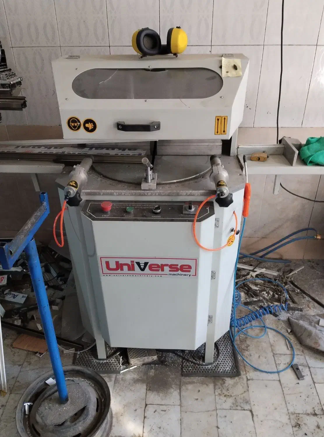 فروش تمام وسایل الومنیوم کاری|ماشینآلات صنعتی|بناب, |دیوار