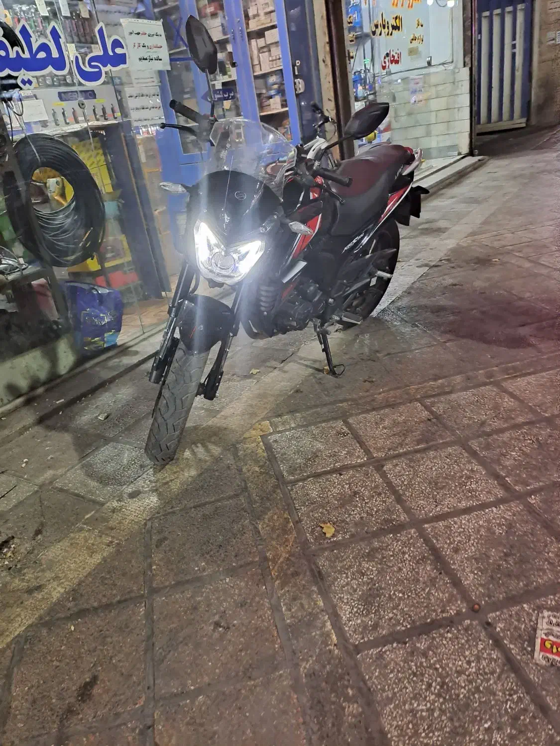 لیفان ۲۰۰|موتورسیکلت|شهریار, کهنز|دیوار