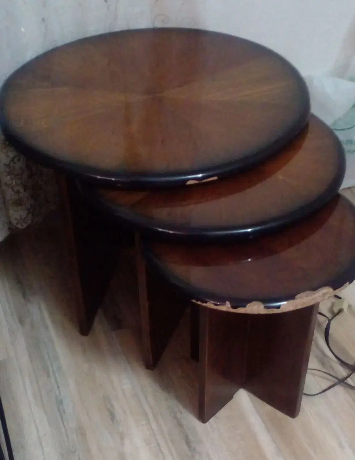 میز عسلی|میز و صندلی غذاخوری|بجنورد, |دیوار