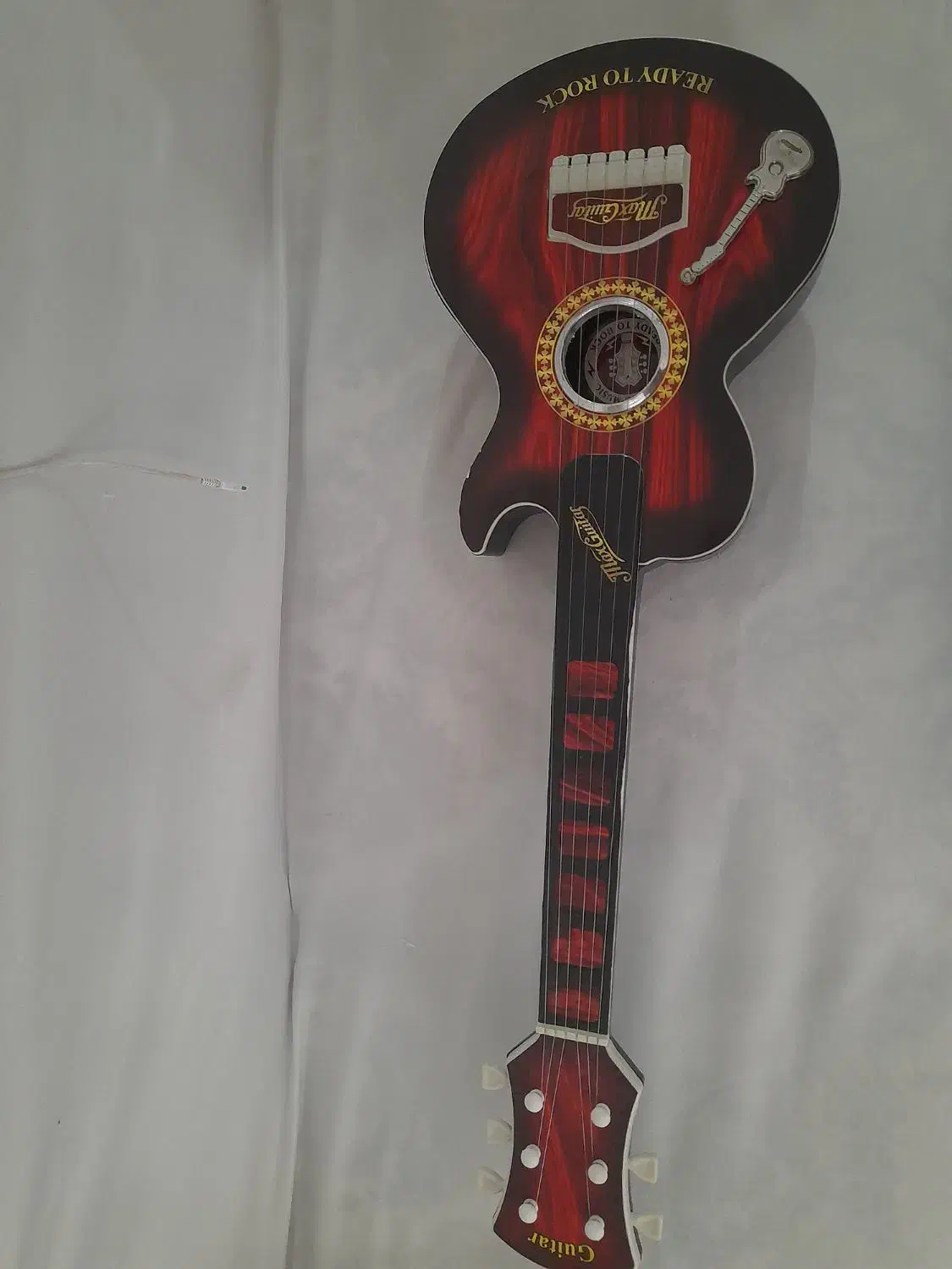 گیتار سالم|گیتار، بیس، امپلیفایر|ملایر, |دیوار