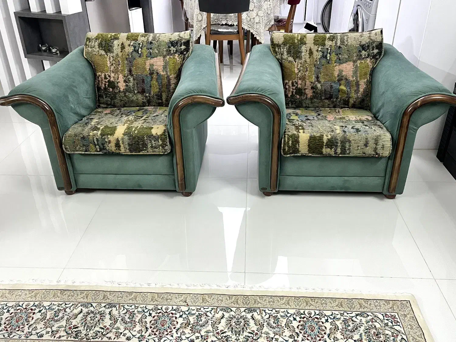 نیم ست مبل راحتی|مبلمان خانگی و میز عسلی|اصفهان, خانه اصفهان|دیوار