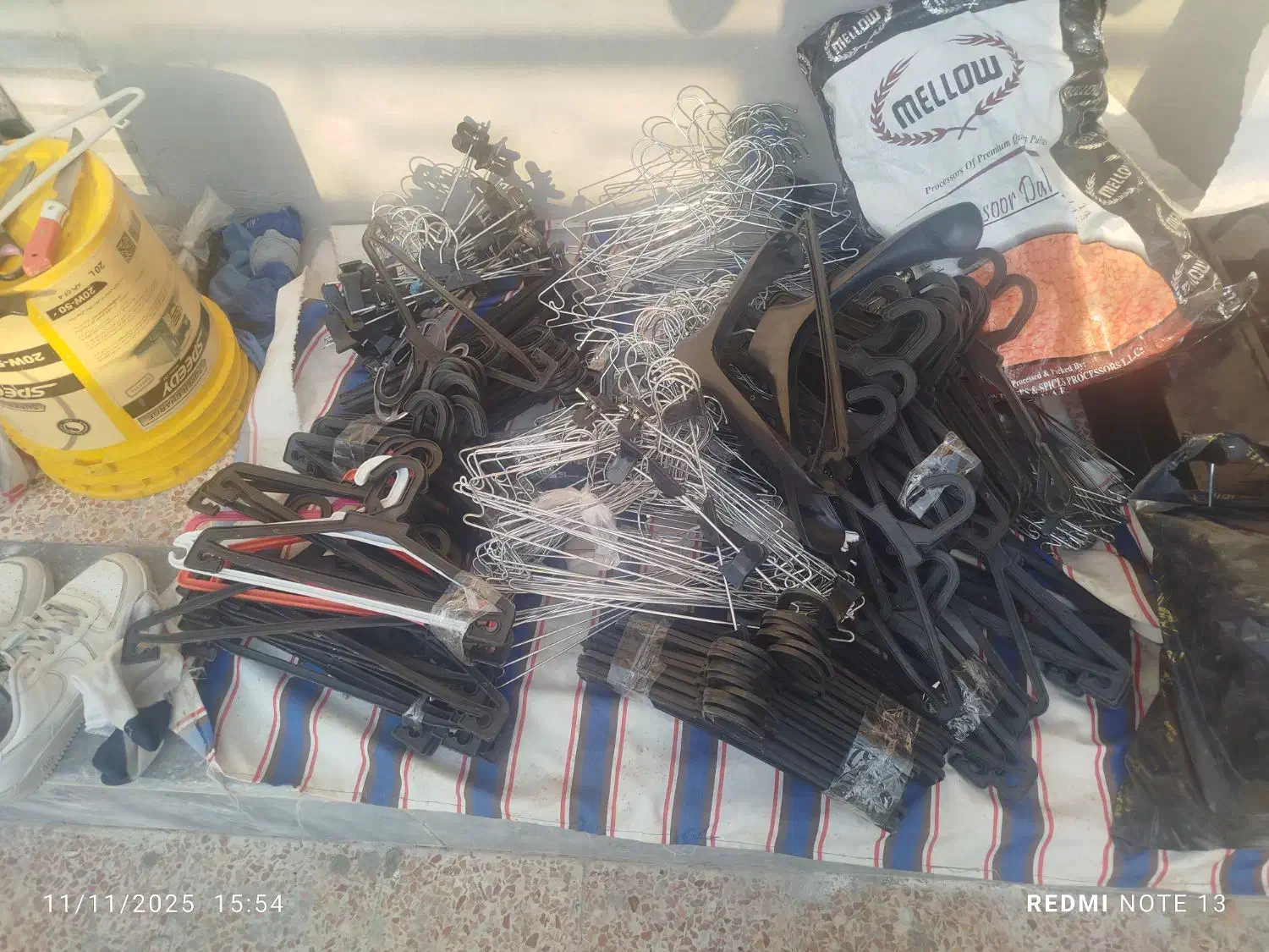 آویز لباس|بندرخت و رخت‌آویز|مسجد سلیمان, |دیوار