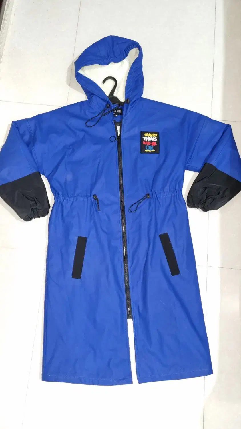 کاپشن|لباس|مشگین شهر, |دیوار