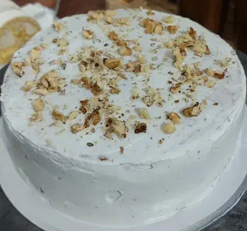 کیک هویج و گردو خونگی بسیار خوشمزه|خوردنی و آشامیدنی|اهواز, کمپلو شمالی|دیوار