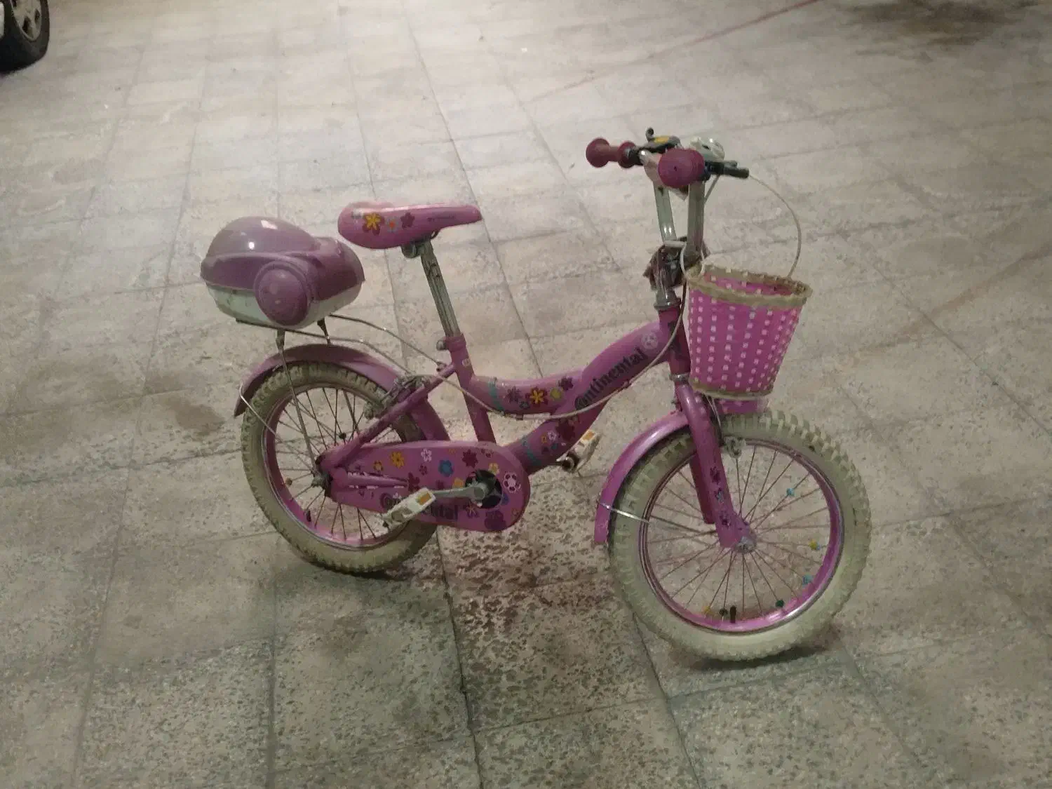 دوچرخه|دوچرخه، اسکیت، اسکوتر|بومهن, |دیوار