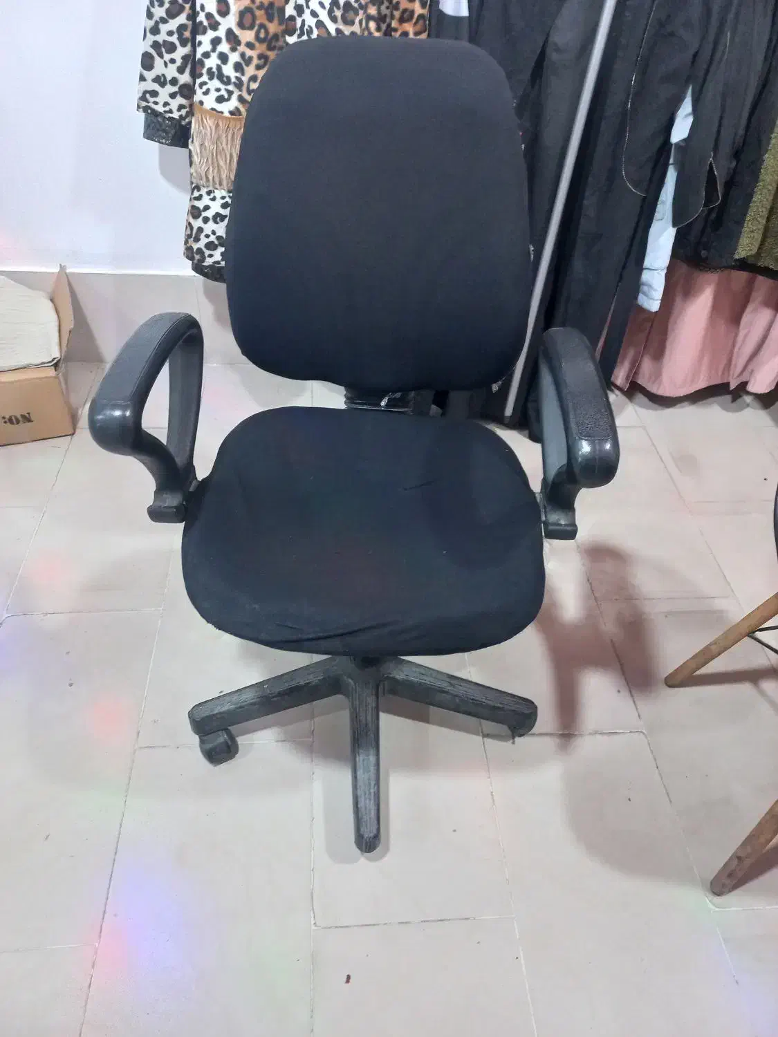 میز و صندلی|میز و صندلی غذاخوری|الیگودرز, |دیوار