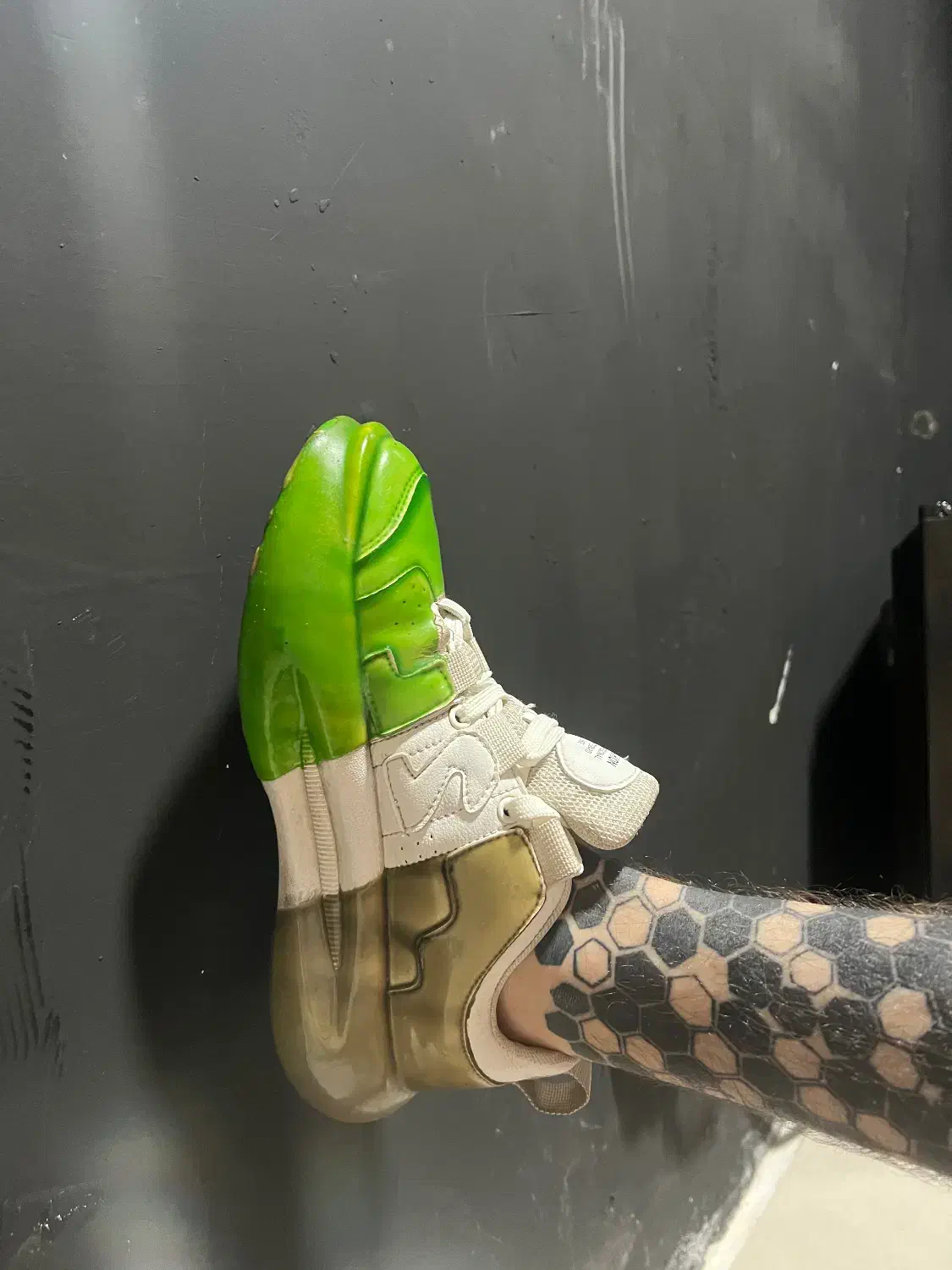 کتونی سایز ۴۱|کیف، کفش، کمربند|رشت, منظریه|دیوار