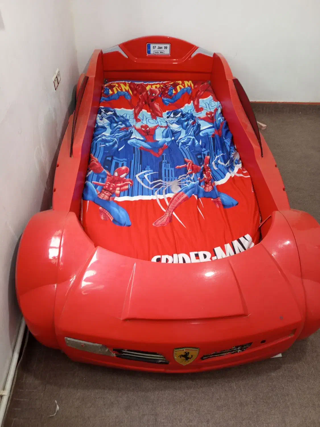 تخت خواب طرح ماشین|تخت و صندلی بچه|خرم‌آباد, |دیوار