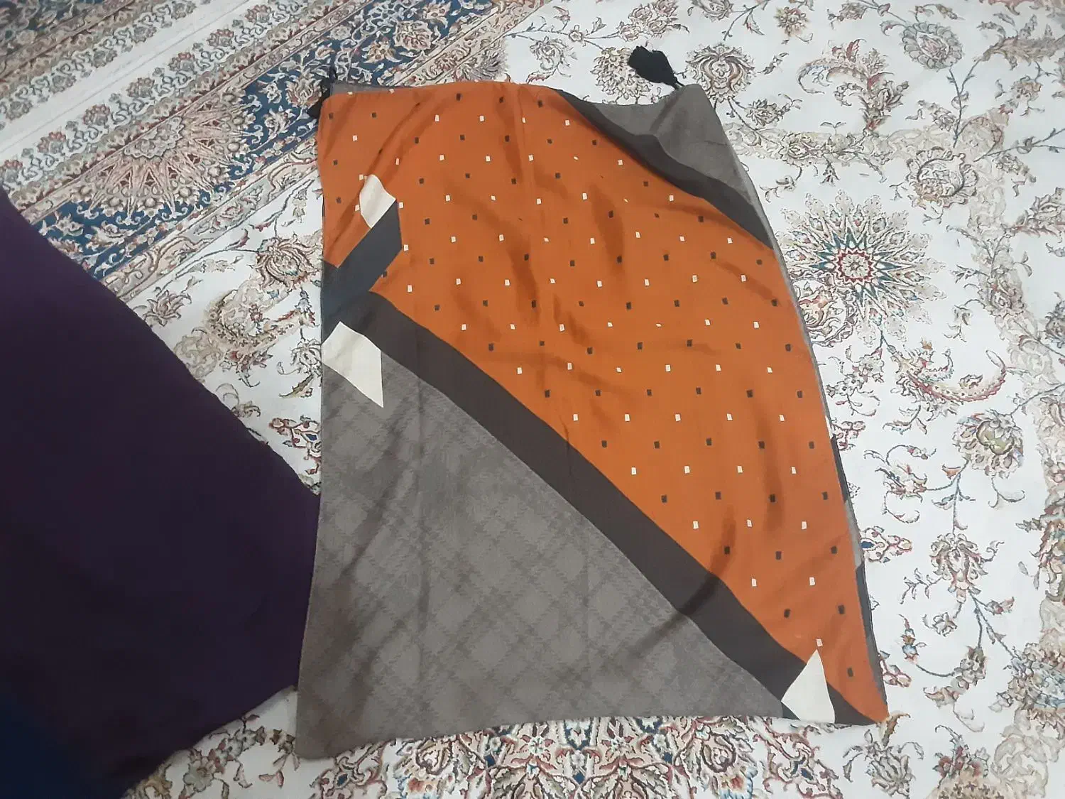 عروسک|اسباببازی|گرگان, |دیوار