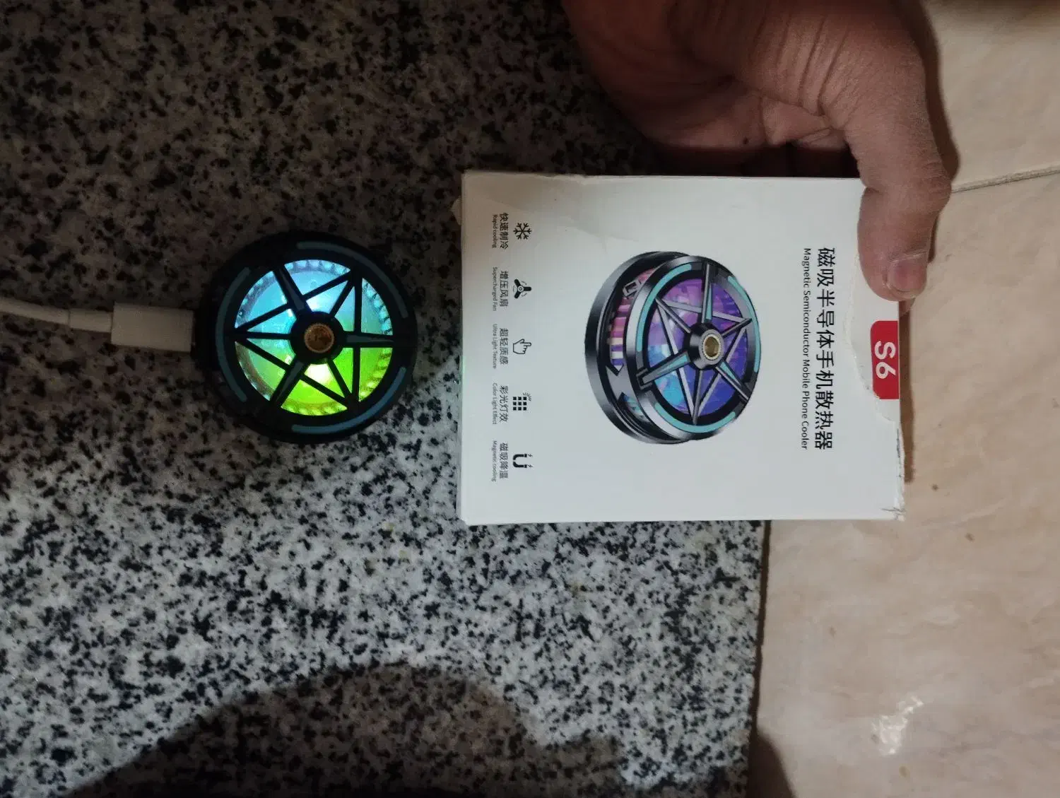 فن خنک‌کننده مخصوص گوشی موبایل،|لوازم جانبی موبایل و تبلت|شیبکوه (فارس), |دیوار