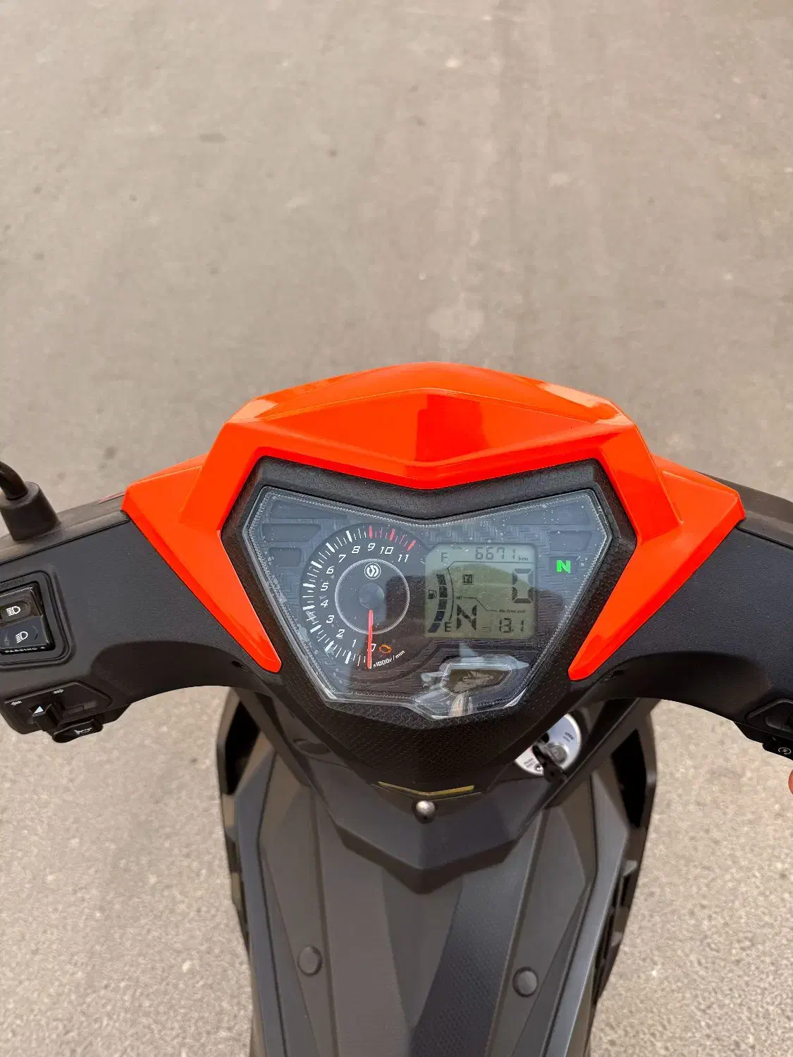 موتور لاکی ۱۸۵|موتورسیکلت|فولادشهر, C8|دیوار