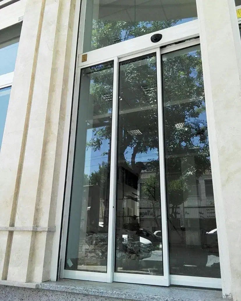 کرکره برقی و شیشه سکوریت|خدمات پیشه و مهارت|ابهر, |دیوار