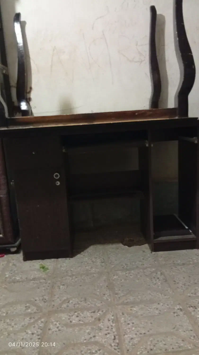 بوفه کمد لباس دراور میز ناهار خوری میز کامپیوتر|بوفه، ویترین، کنسول|قائن, |دیوار