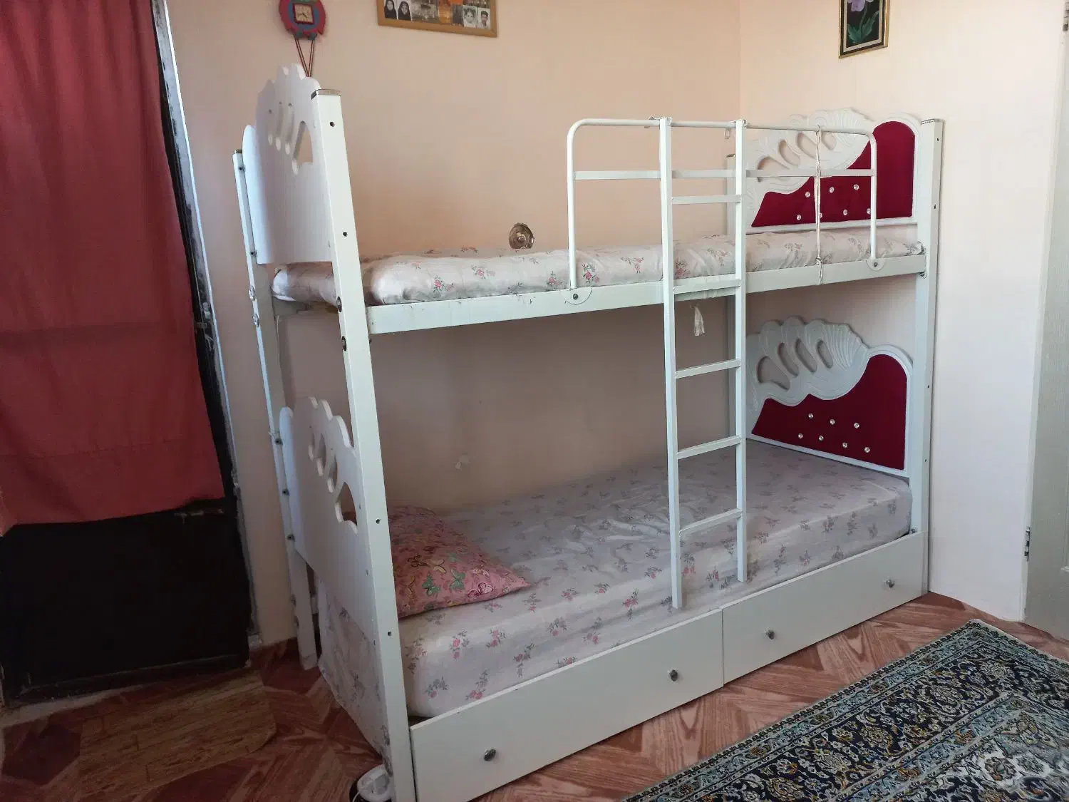 تخت خواب دو طبقه|تخت و سرویس خواب|سمنان, |دیوار