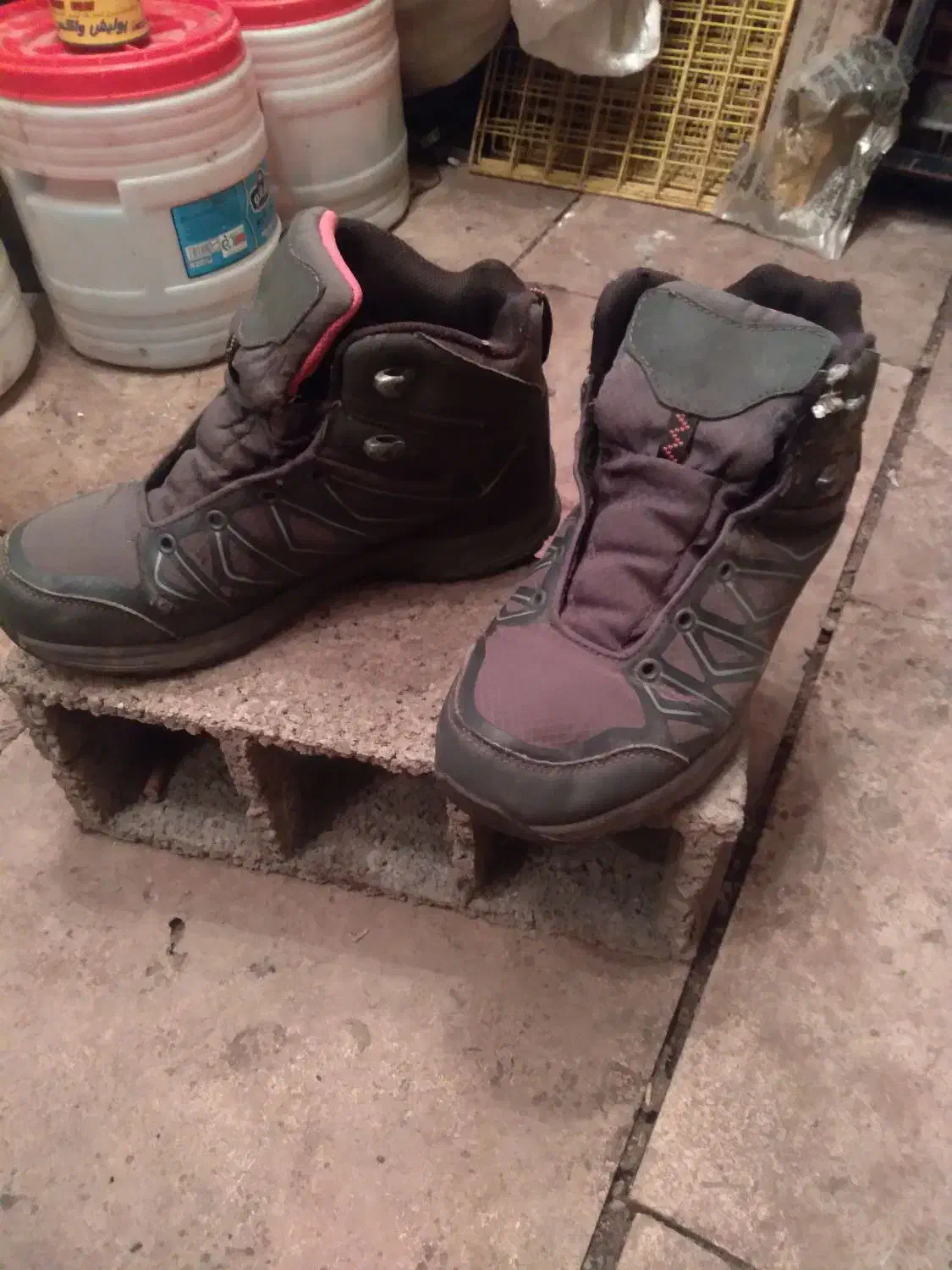 نیم بوت|کیف، کفش، کمربند|کوچصفهان, |دیوار