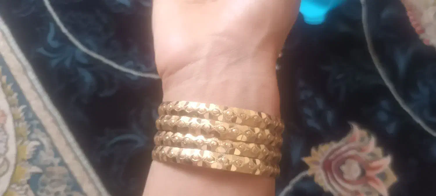 ۴تا النگو روس|جواهرات|بروجرد, |دیوار