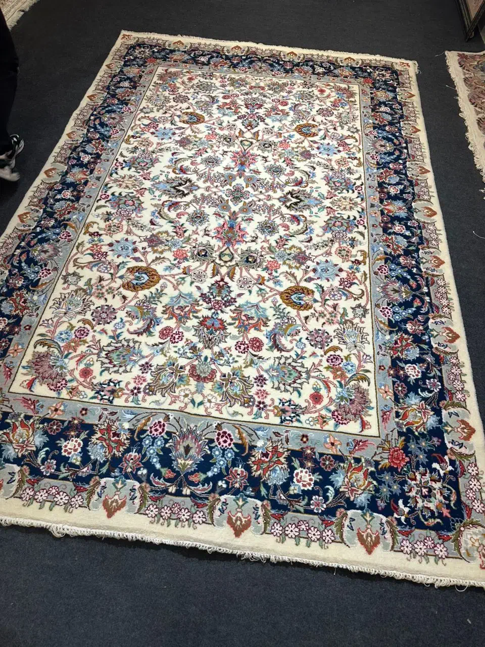 جفت ۶ متری فرش دستباف کاشمر|فرش|کاشمر, |دیوار